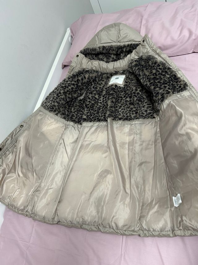 Abrigo acolchado niña con capucha