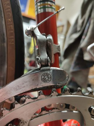 Zeus Grand Prix 1982 - superviviente todo Zeus