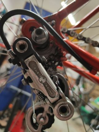 Zeus Grand Prix 1982 - superviviente todo Zeus