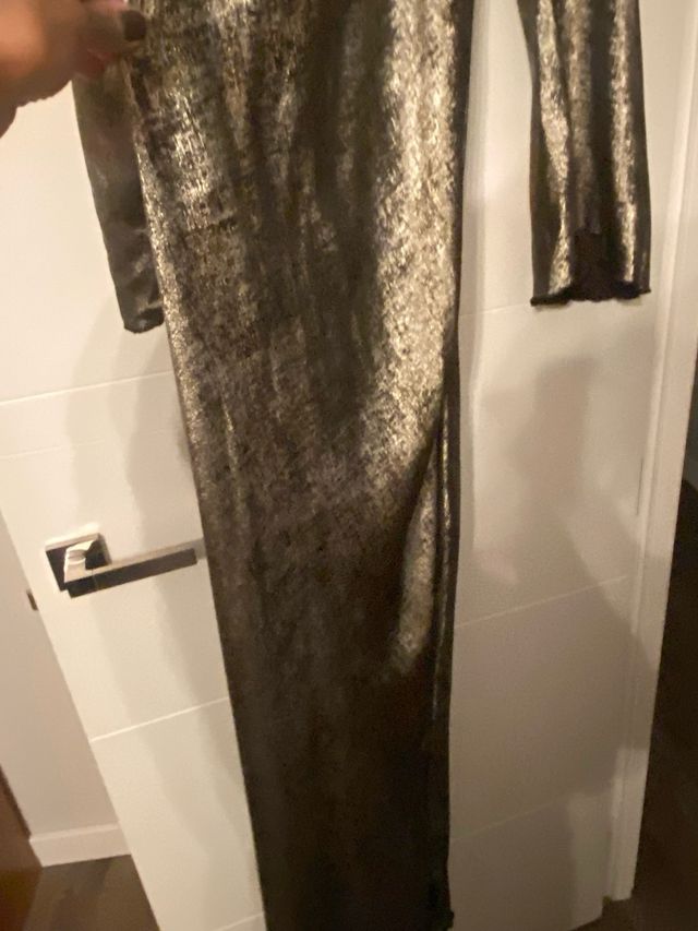 Vestido largo dorado brillante