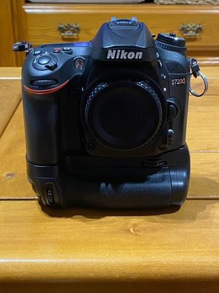 Nikon D7200 Cámara Réflex Digital con grip