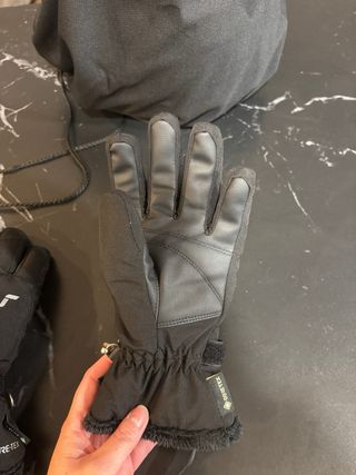 Esquí Casco Uvex, Guantes Reusch, Gafas Wedze