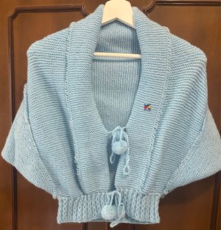 Mañanita artesanal vintage azul