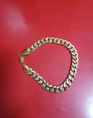 Pulsera Dorada Nueva