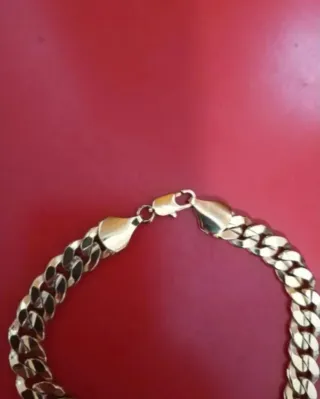 Pulsera Dorada Nueva
