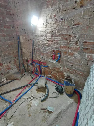 Fontanero calefactor