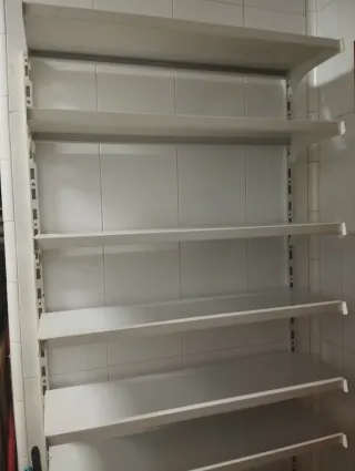 Estantería metálica 8 baldas regulables