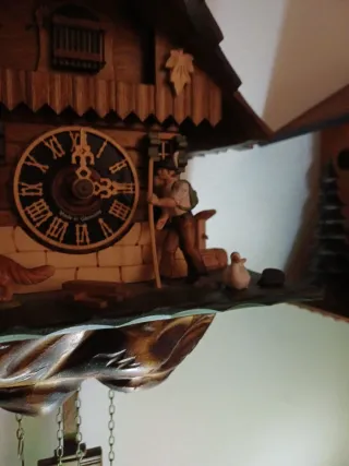 Orologio a cucù in legno