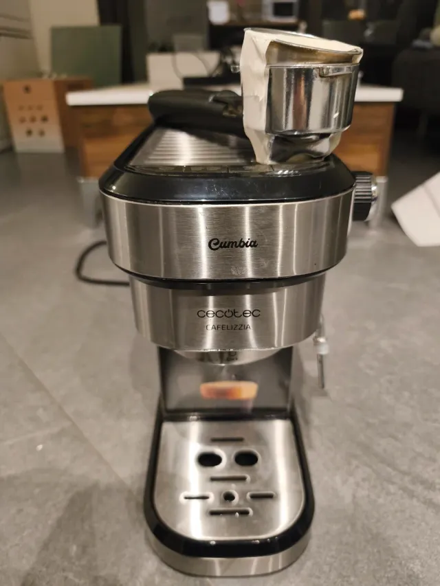 Cafetera Cecotec Cafelizzia 790 Steel