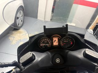 Yamaha Majesty 400 Negra