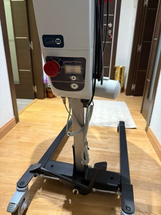 Grúa para personas con movilidad reducida