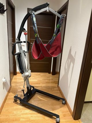 Grúa para personas con movilidad reducida