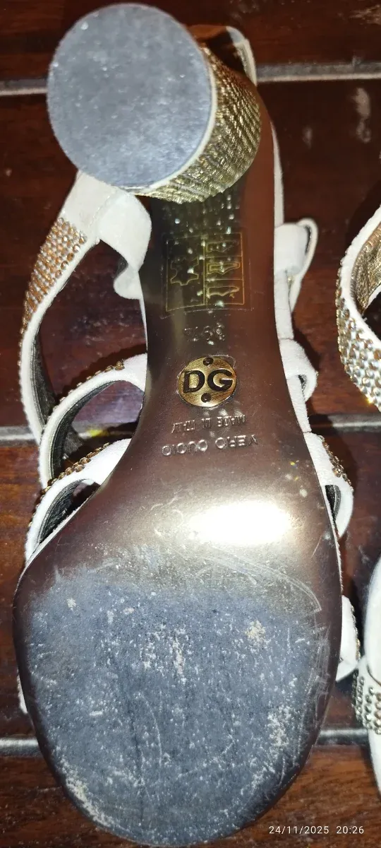 Sandalias Dolce & Gabbana Verano Doradas