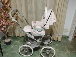 Cochecito de bebé rosa