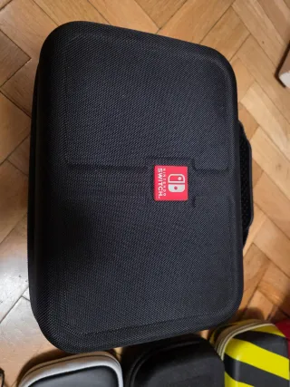 Nintendo Switch OLED Blanca Extras