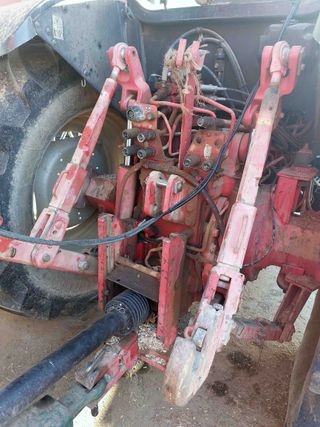 Mc Cormick MTX 175 y Tenias Te40.