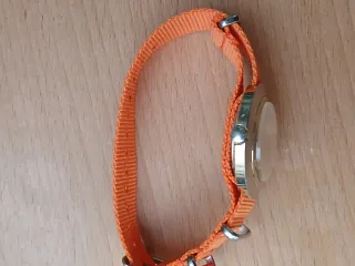 Reloj Mirage Mecánico Naranja