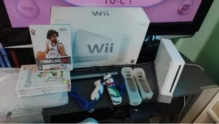 Nintendo Wii + Juegos y Accesorios