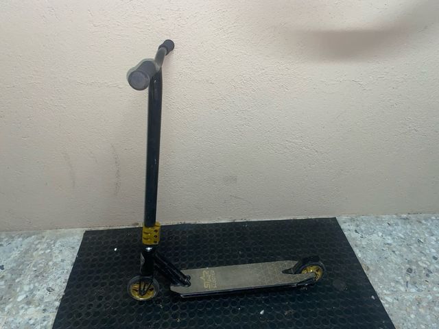 Monopattino tipo scooter