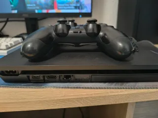 Consola Sony PS4 Negra