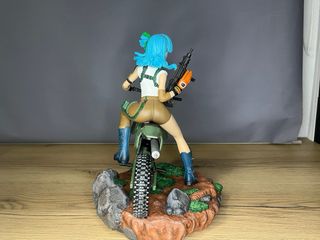 Figura Dragon Ball Bulma Motociclista