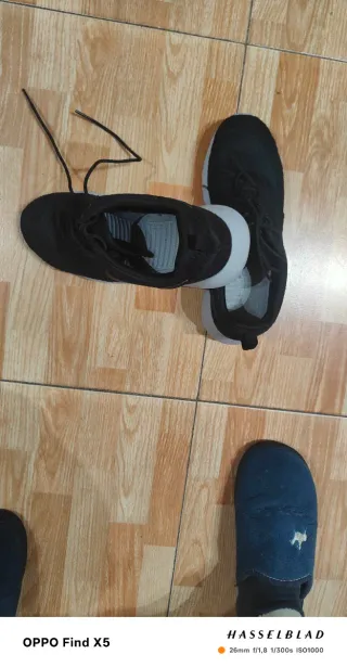 Zapatillas Nike Unisex Negras y Grises