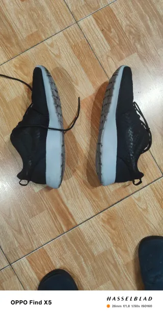 Zapatillas Nike Unisex Negras y Grises