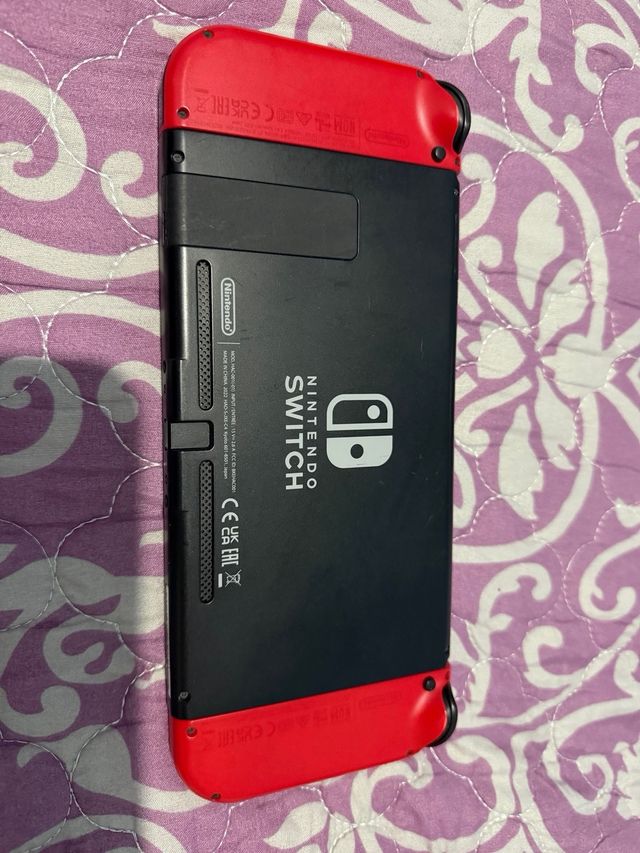 Nintendo Switch Rojo y Negro