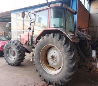 Tractor Massey Ferguson 6290 con pala