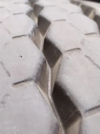 Neumático 385/65/22.5