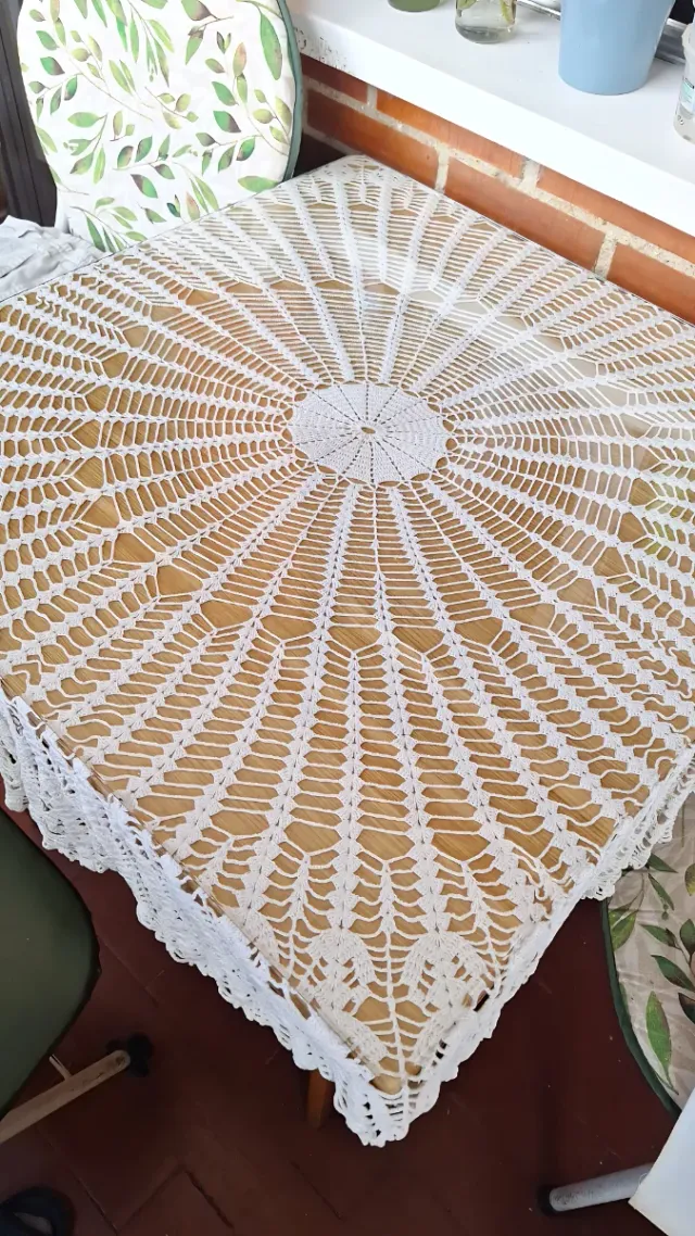 Mesa de comedor extensible de madera