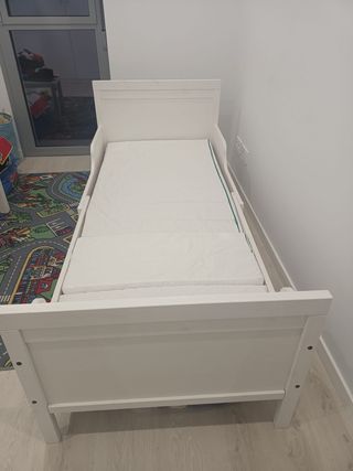 Cama extensible blanca IKEA SUNDVIK