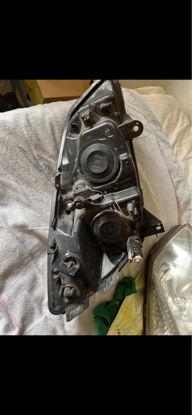 Focos de Coche RENAULT SCENIC