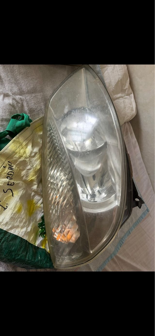 Focos de Coche RENAULT SCENIC