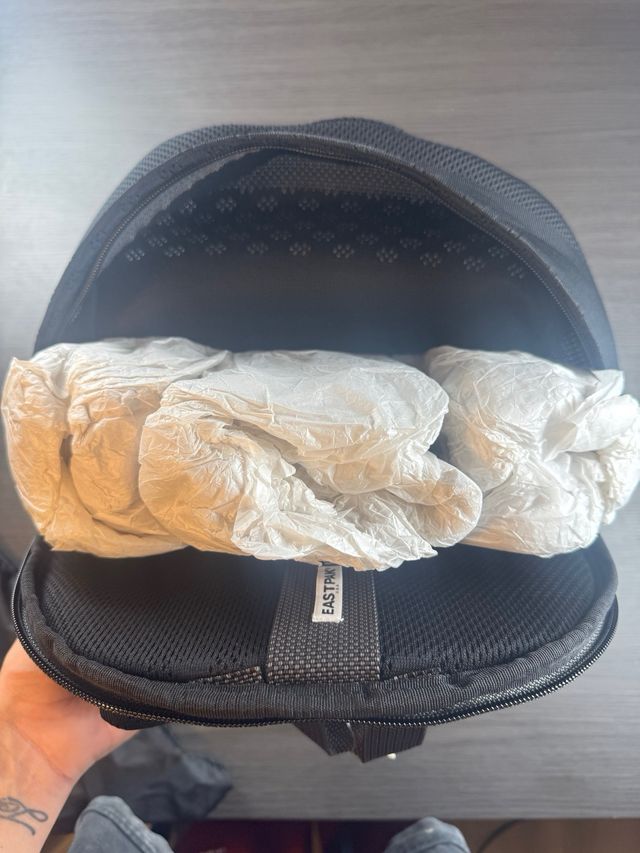 Mochila Eastpak One Piece Black Nueva