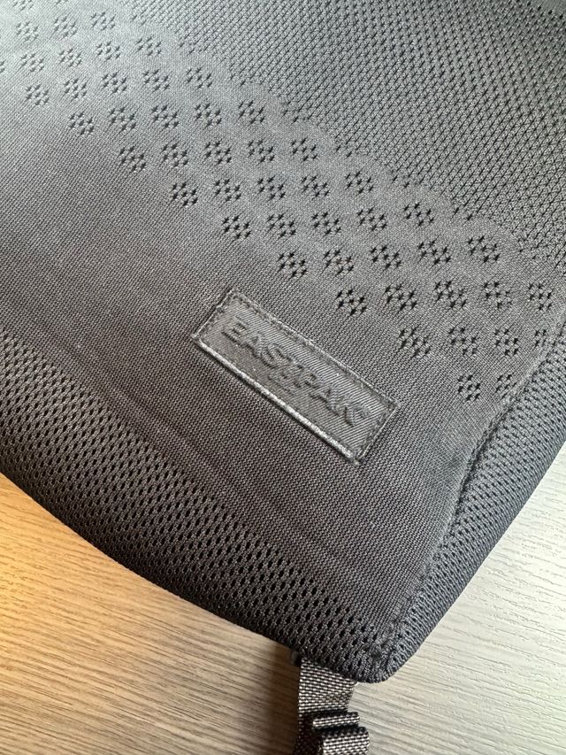 Mochila Eastpak One Piece Black Nueva