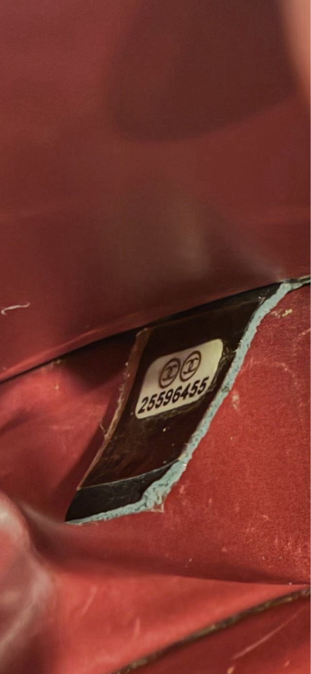 Borsa Chanel Vintage in Pelle Nera. Pelle molto morbida.