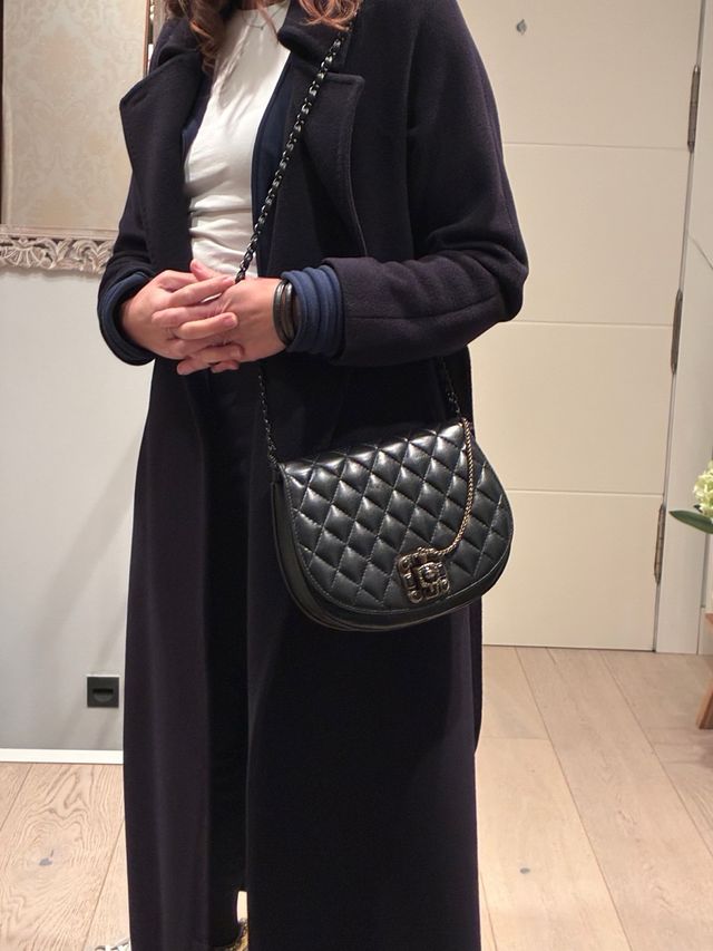 Borsa Chanel Vintage in Pelle Nera. Pelle molto morbida.