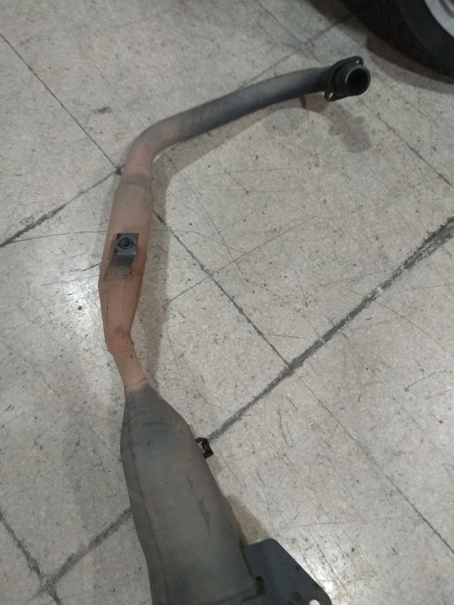 Tubo escape honda CB 125 F