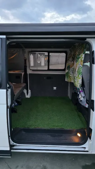 Volkswagen Transporter T5 2011