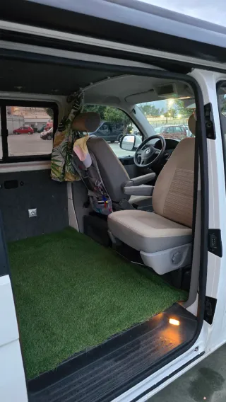 Volkswagen Transporter T5 2011