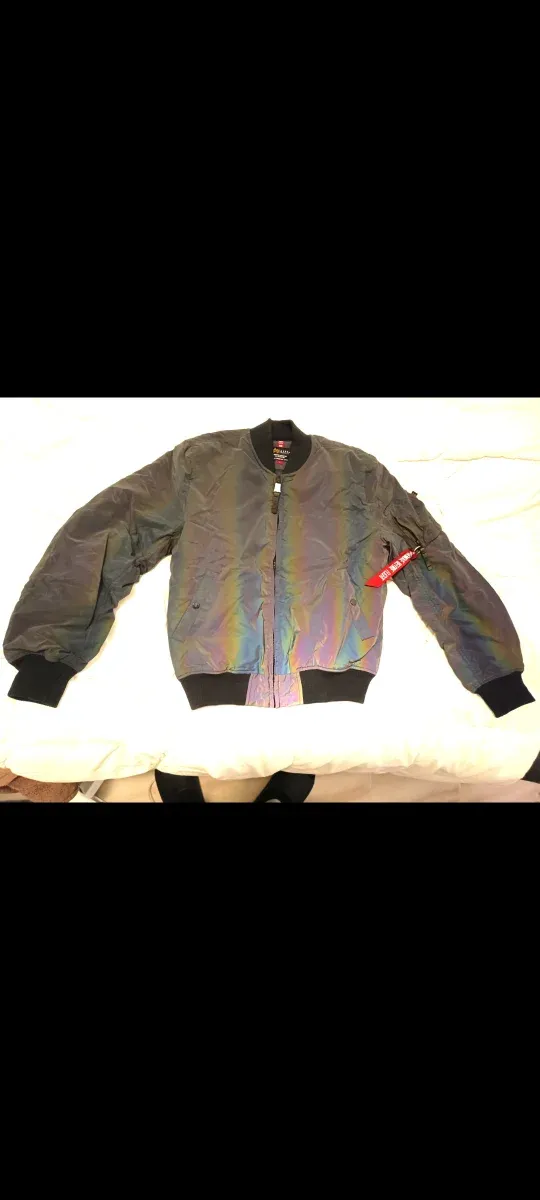 Cazadora Alpha Industries Reflective.