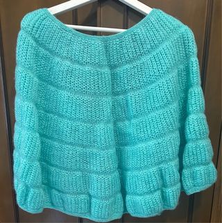 Mañanita artesanal vintage color turquesa