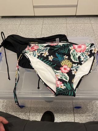 Braguita bikini Shein estampado tropical