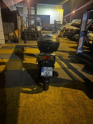 Motocicleta.  Marca KYMCO Agility CITY 125