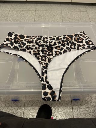 Parte de abajo bikini tanga estampado leopardo