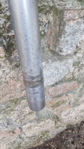 'Escalera de piscina metálica