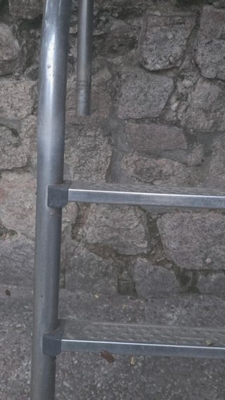 'Escalera de piscina metálica
