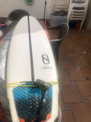 Tabla Firewire Cymatic + Traje Honda L