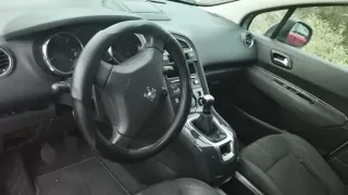 Peugeot 5008 año 2014 7 plazas